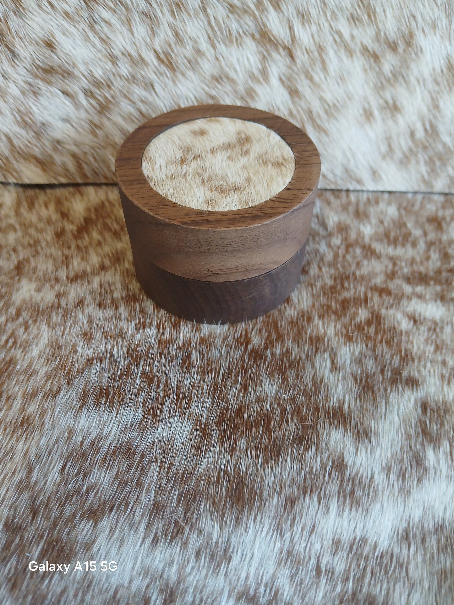 Premium Cowhide Ring Box - Elegant Jewelry Storage