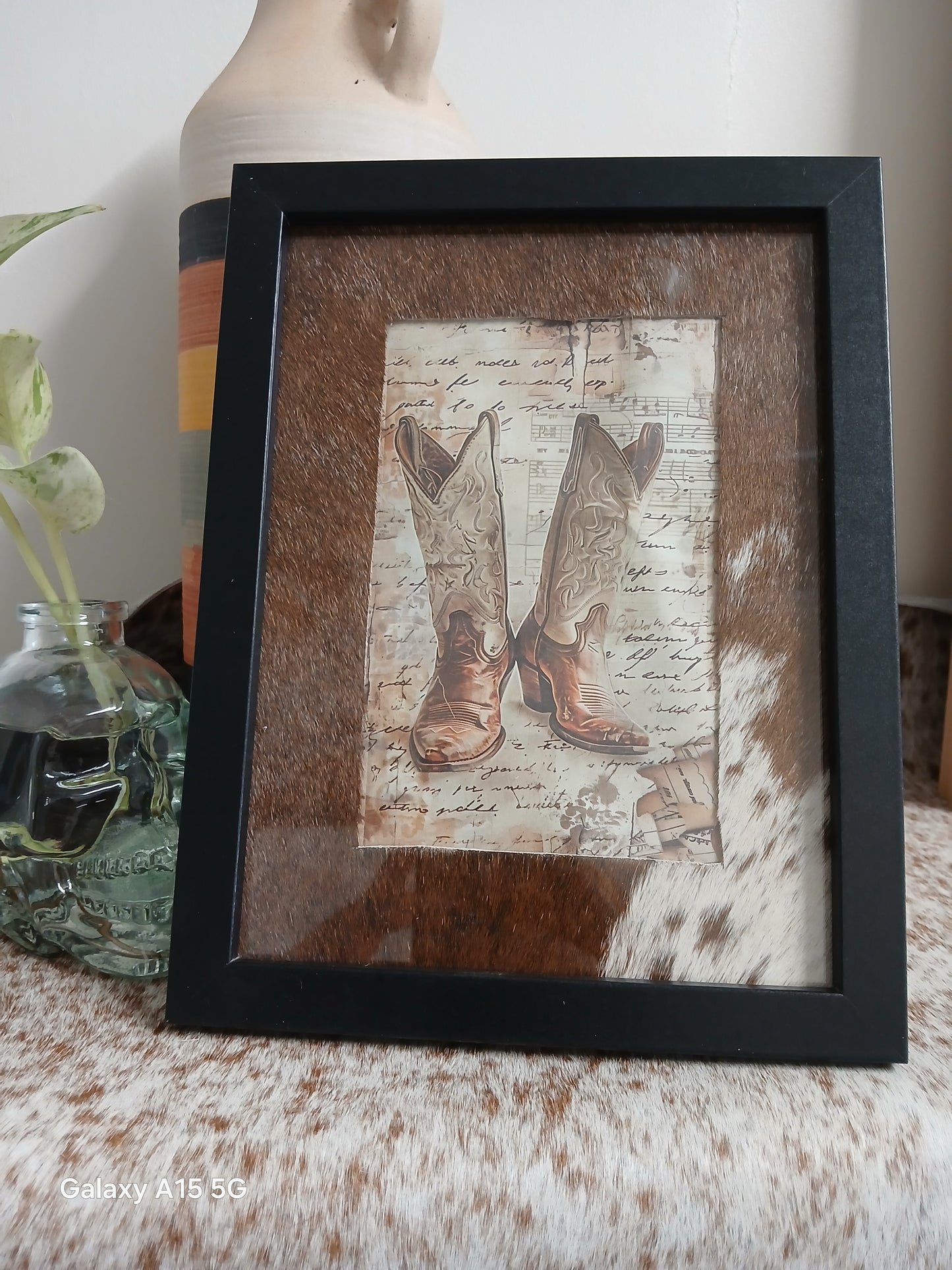 Cowhide frame with 4x6" print
