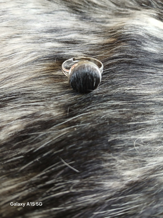 Cowhide Ring #18