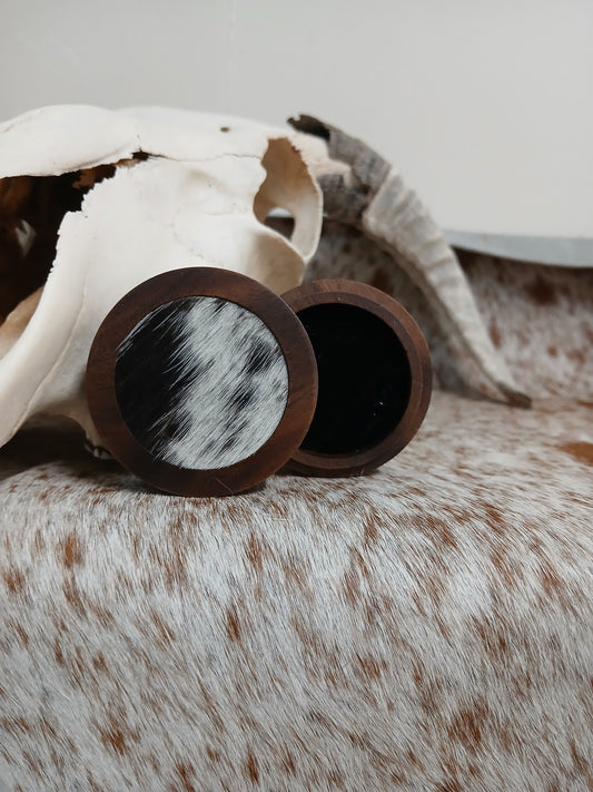 Premium Cowhide Ring Box - Elegant Jewelry Storage