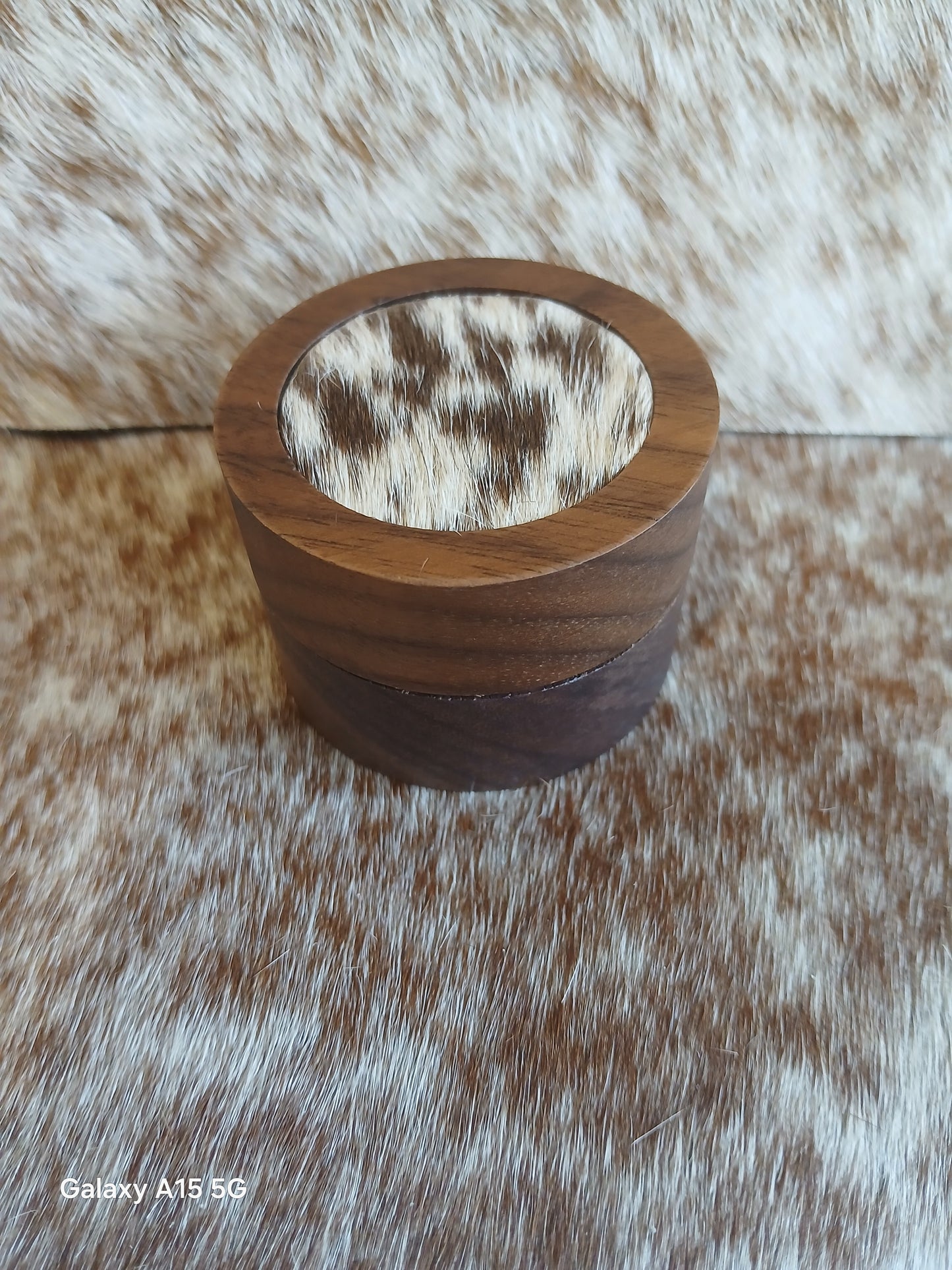 Premium Cowhide Ring Box - Elegant Jewelry Storage