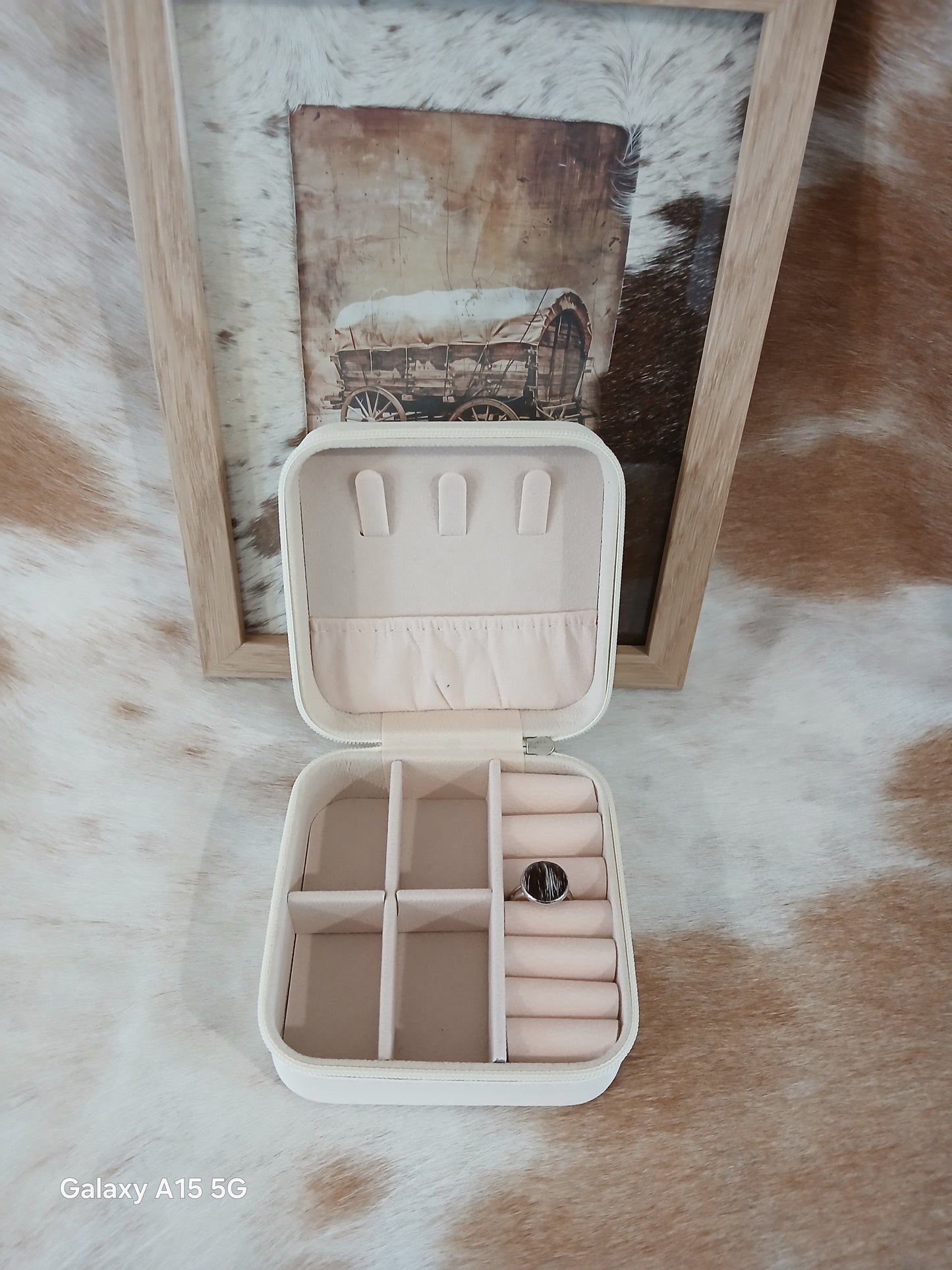 Jewellery case