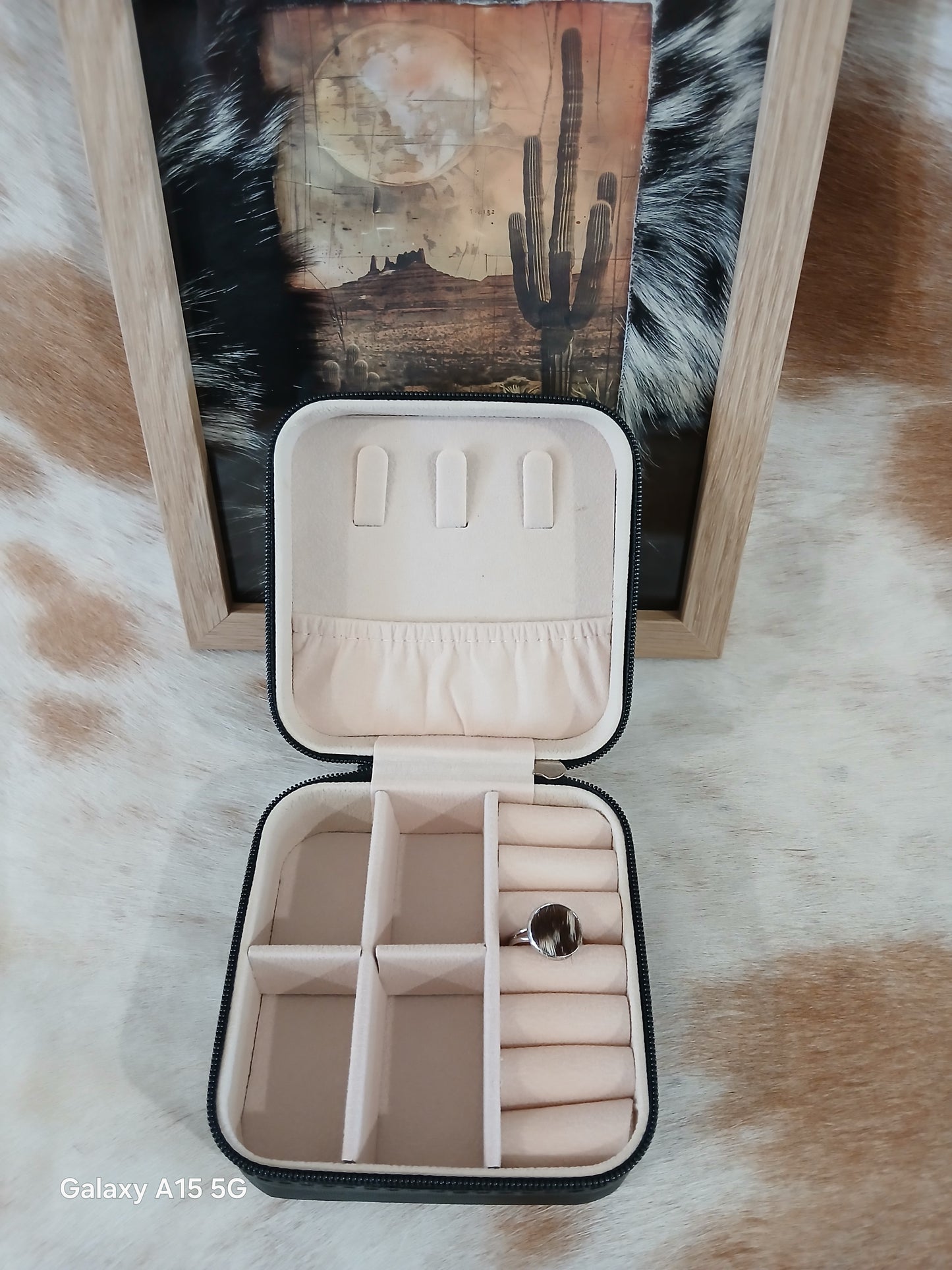 Jewellery case